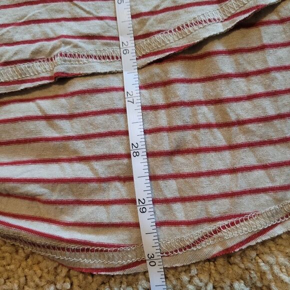 We The Free Womens T-Shirt Beige Red Stripe 3/4 Sleeve Scoop Neck Hi Lo Hem Med - Picture 10 of 16